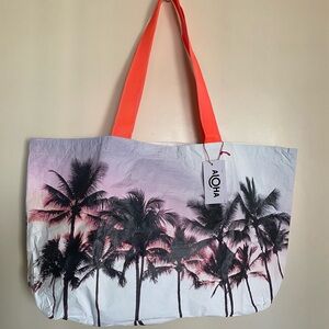 Aloha Collection Holo Holo Bag - Makena NWT